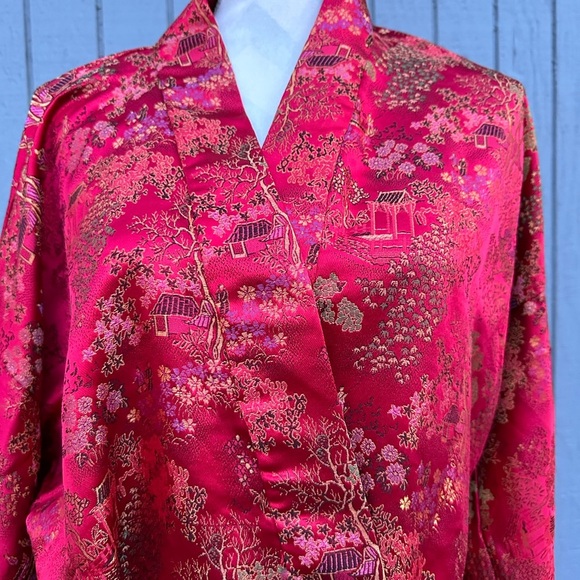 Red Asian Style Wrap Robe - Picture 5 of 10